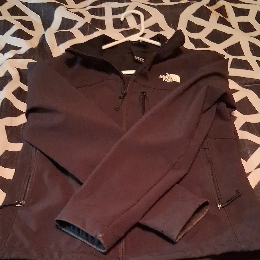 The North Face Black Jacket - Picture 2 of 3